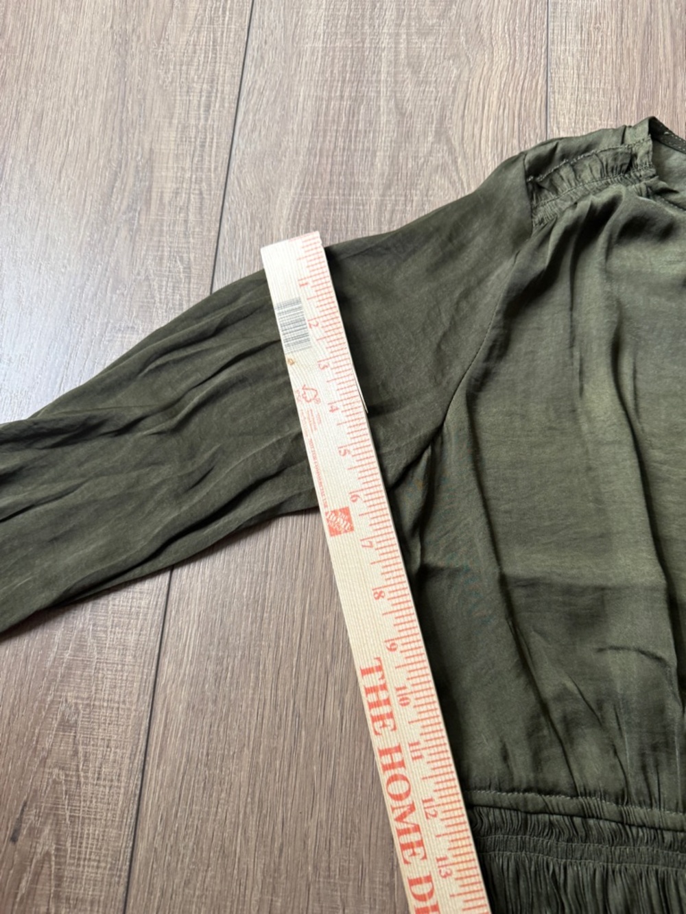 Tahari Pleated Blouse - SZ S - Picture 9 of 12